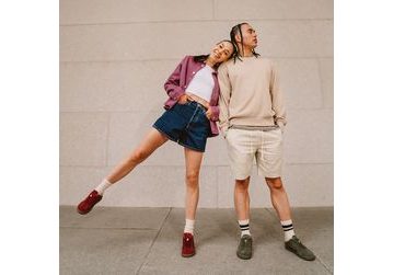 Zdravstvene prednosti bosih čevljev: Kako naravna hoja krepi celotno telo