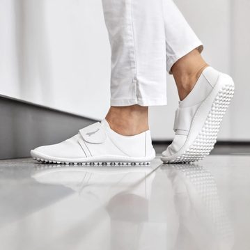 Barefoot boty pro zdravotníky: Komfort při dlouhých směnách na nohou