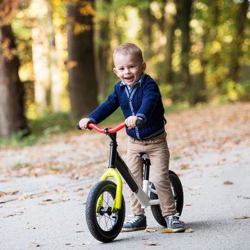 7 tipů, jak vybrat vhodné odrážedlo a neohrozit přirozený vývoj dítěte