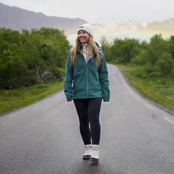 Kdy, jak a proč si vybrat barefoot boty s membránou aneb nohy v suchu, i když prší