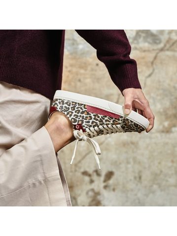 FLEETERS Peach Leopard & Borgona 4