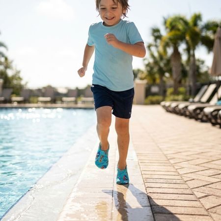 Dječje Barefoot cipele za vodu RAYVE SPLASHSAFE beach sharks