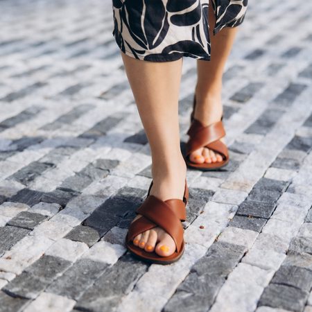 Dámské Barefoot Sandály GROUNDIES® Verona Tmavě Hnědé Vegan