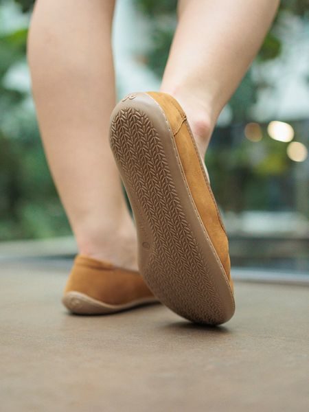 Sabrinas barefoot de senhora Be Lenka Sophie castanho-caramelo