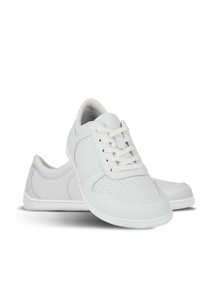 Barefoot tenisky Be Lenka Echo All White - pohled zepředu na prostornou špičku