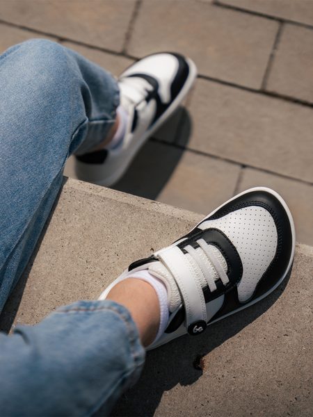 Baskets barefoot enfant Be Lenka Scoot Kids blanches et noires