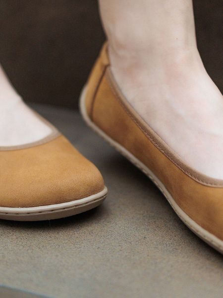 Sabrinas barefoot de senhora Be Lenka Sophie castanho-caramelo