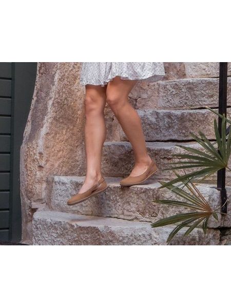 Sabrinas barefoot de senhora Be Lenka - Bellissima 2.0 - castanho caramelo