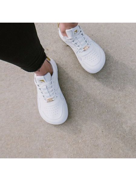 Adidași barefoot Barebarics Zing albi cu auriu - piele