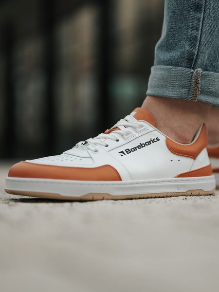 Ténis barefoot Barebarics Wave branco e laranja