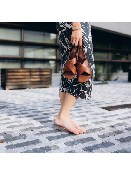 Dámské Barefoot Sandály GROUNDIES® Verona Tmavě Hnědé Vegan