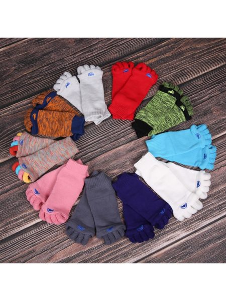 ADJUSTAČNÍ PONOŽKY Multicolor