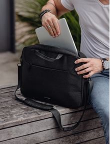 Tayte Small Men Black