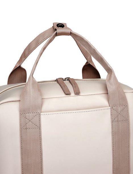 Kees Beige