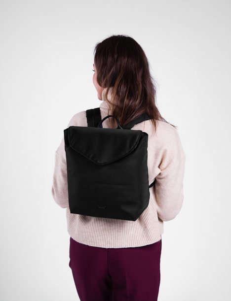 Joanna Small Black