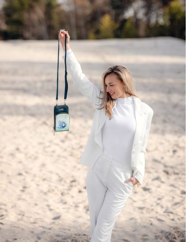 Stella Crossbody Wallet