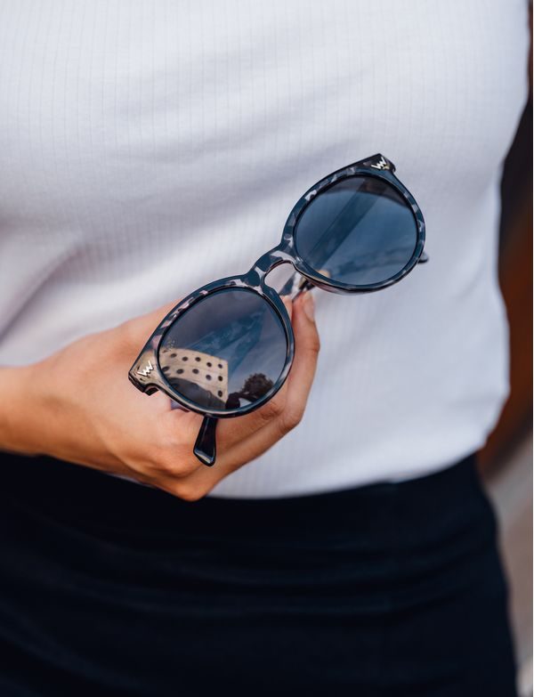 Foxy Design Black