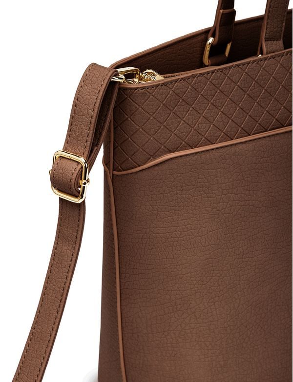 Neela Big Brown