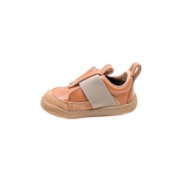PEGRES SBF 64 0.1 first shoes brown