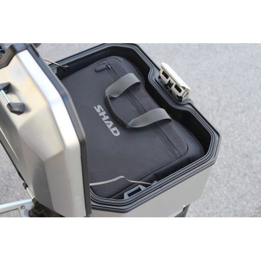Vrchní hliníkový kufr na motorku SHAD Terra TR37 D0TR37100