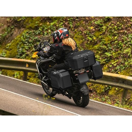 Vrchní hliníkový kufr na motorku SHAD Terra TR55 D0TR55200B ČISTĚ ČERNÁ