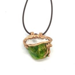 Přívěsek Sampaoli Bag Magnesite BR green, black string