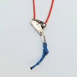 Přívěsek Sampaoli Carabiner & Grigri BR-SI blue&red