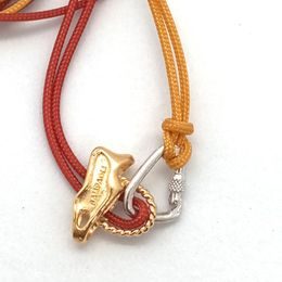 Přívěsek Sampaoli Reverso & Carabiner BR-GO-RH yellow&red
