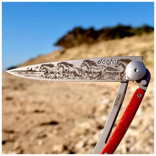 Nůž Deejo 1CB071 Tattoo 37g Coral wood Wild horses