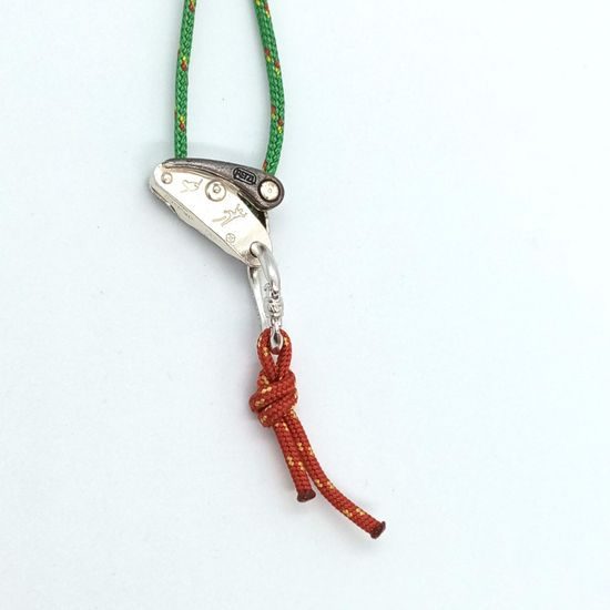 Přívěsek Sampaoli Carabiner & Grigri BR-SI green&red