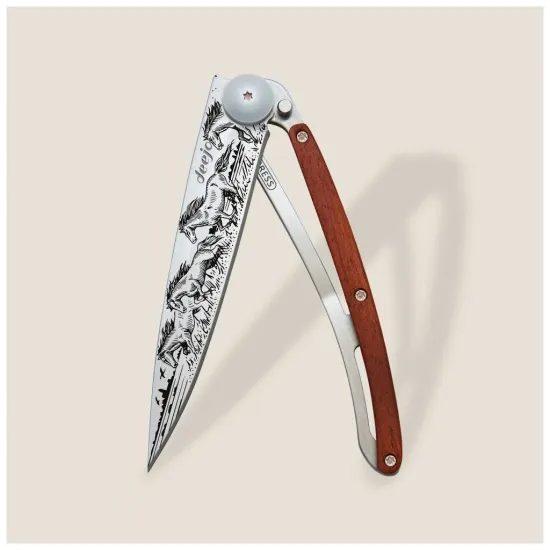 Nůž Deejo 1CB071 Tattoo 37g Coral wood Wild horses
