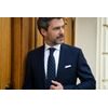 Sötétkék nyakkendő jogi bekezdésekkel