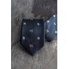 Blaue Krawatte Brauner Hund
