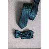 Schmale Krawatte mit blaugrünem Blumenmuster