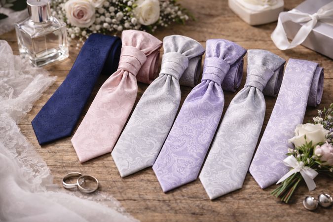 Как да изберете сватбена вратовръзка