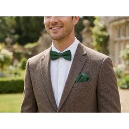 Hladký klasický červený motýlek