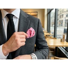 Fehér díszzsebkendő - Piros szív