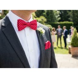 Bavlnený motýlik červený s bielou bodkou