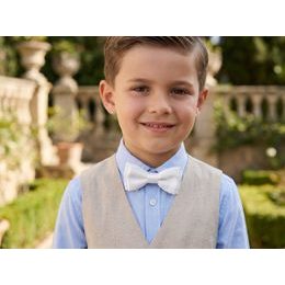 Нежна кремообразна момчешка папийонка