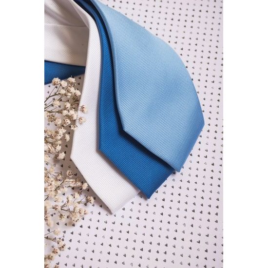 Svetlomodrá úzka kravata so štruktúrou