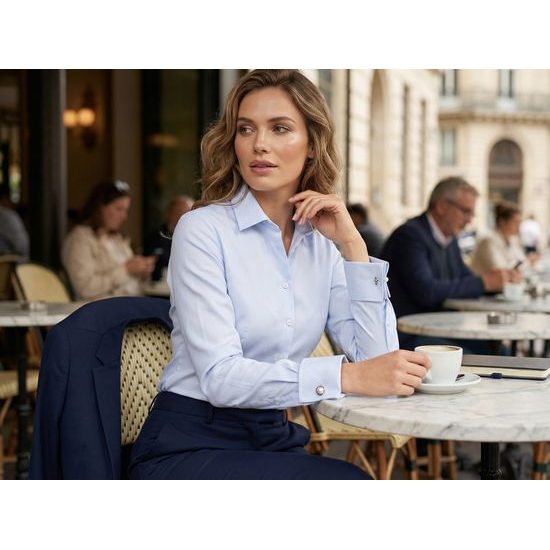 Bledomodrá dámska košeľa na manžetové gombíky