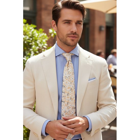 Žltá kravata s kvetinovým vzorom