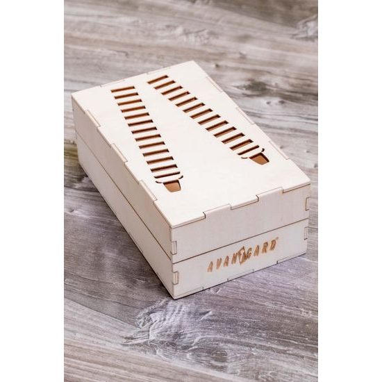 Bretele de lux argintiu cu cleme, cutie cadou