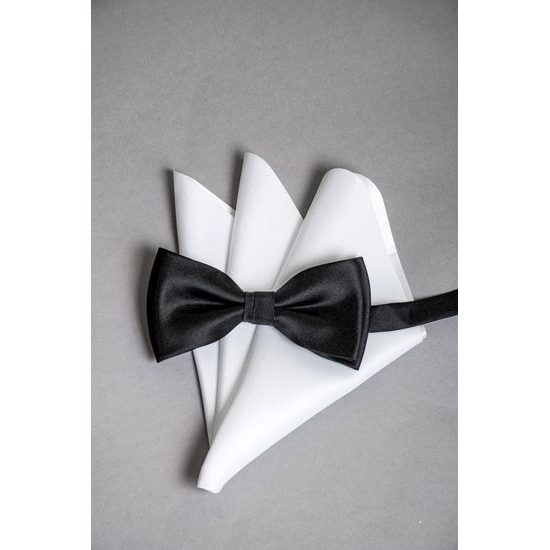 Schwarzes Smoking-Set – Kummerbund, Fliege und Einstecktuch