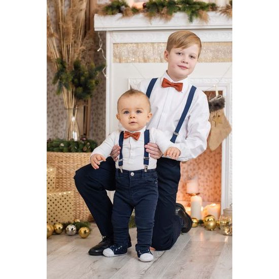 Festliches Jungenhemd – weiße Klassik