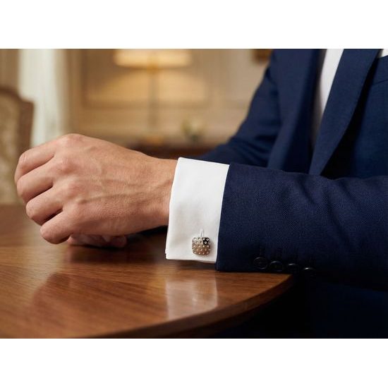 Silberne abgerundete Manschettenknöpfe mit Rädern