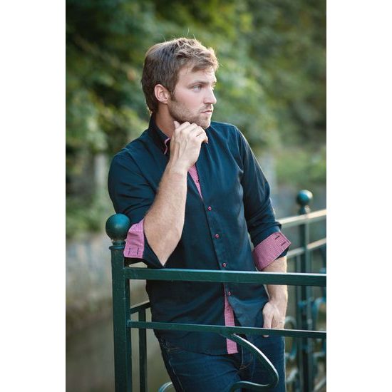Cămașă Slim Fit, mânecă lungă Neagră