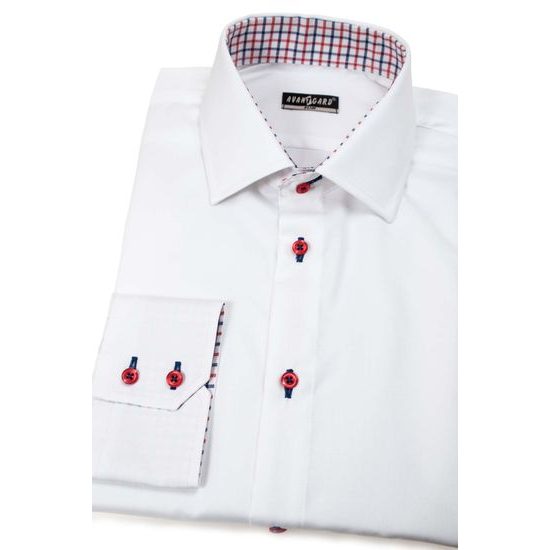 Бяла Slim Fit риза с червени копчета