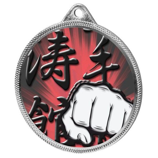 Medalla Plateada con Textura de Puño de Artes Marciales en Impresión 3D
