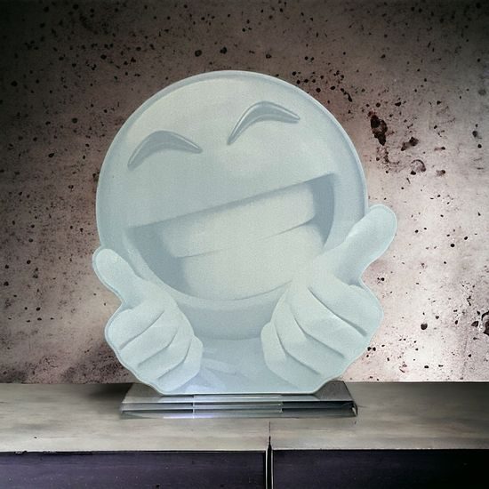 Trofeo Acrílico Cannes para Tenis Infantil con Diseño Sonriente